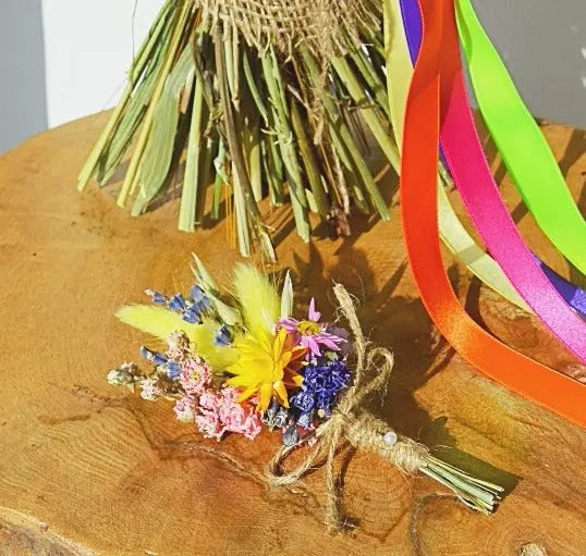 Festival Inspired Buttonhole image 0