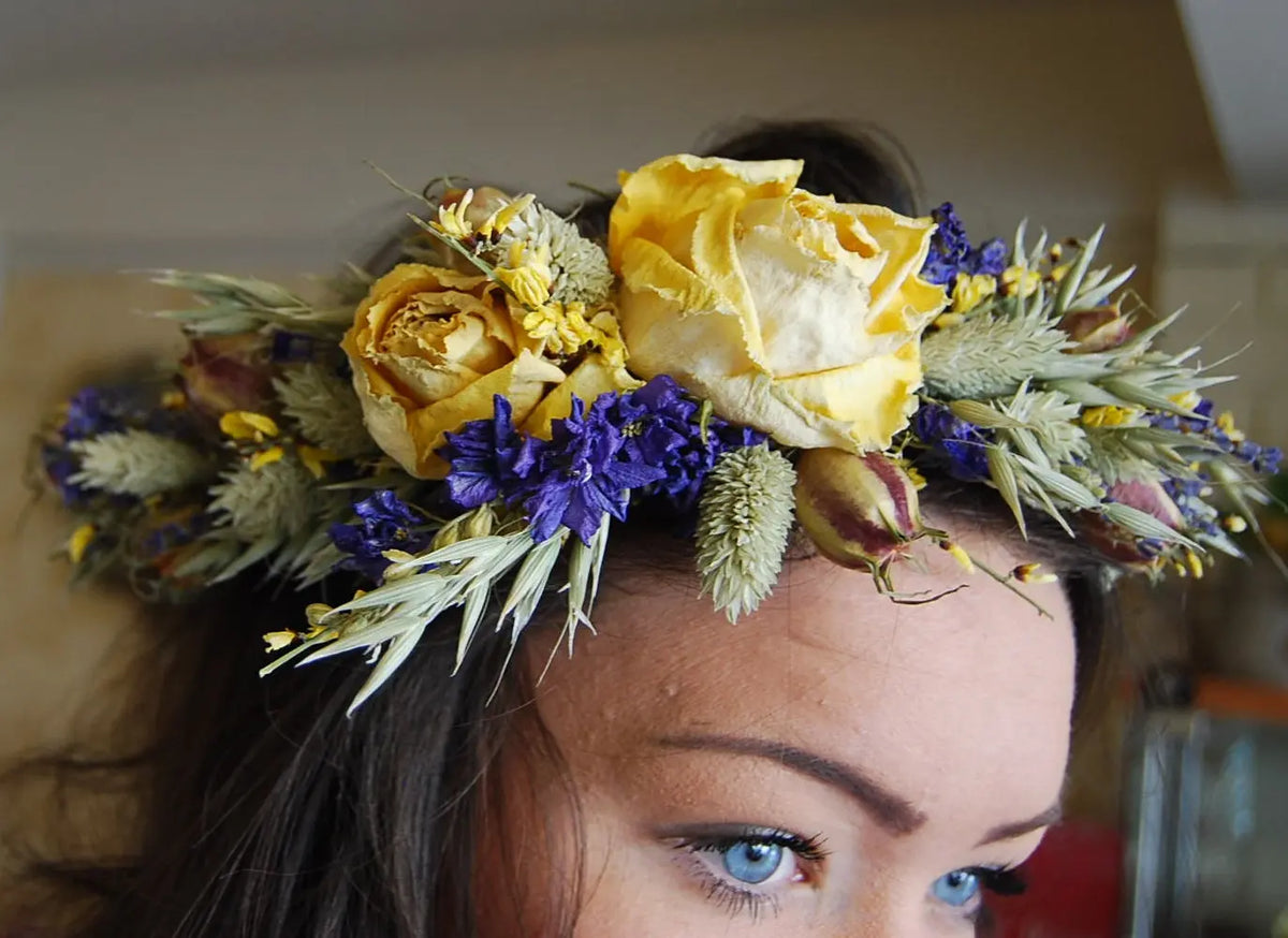 Summery Dried Flower Crown image 1
