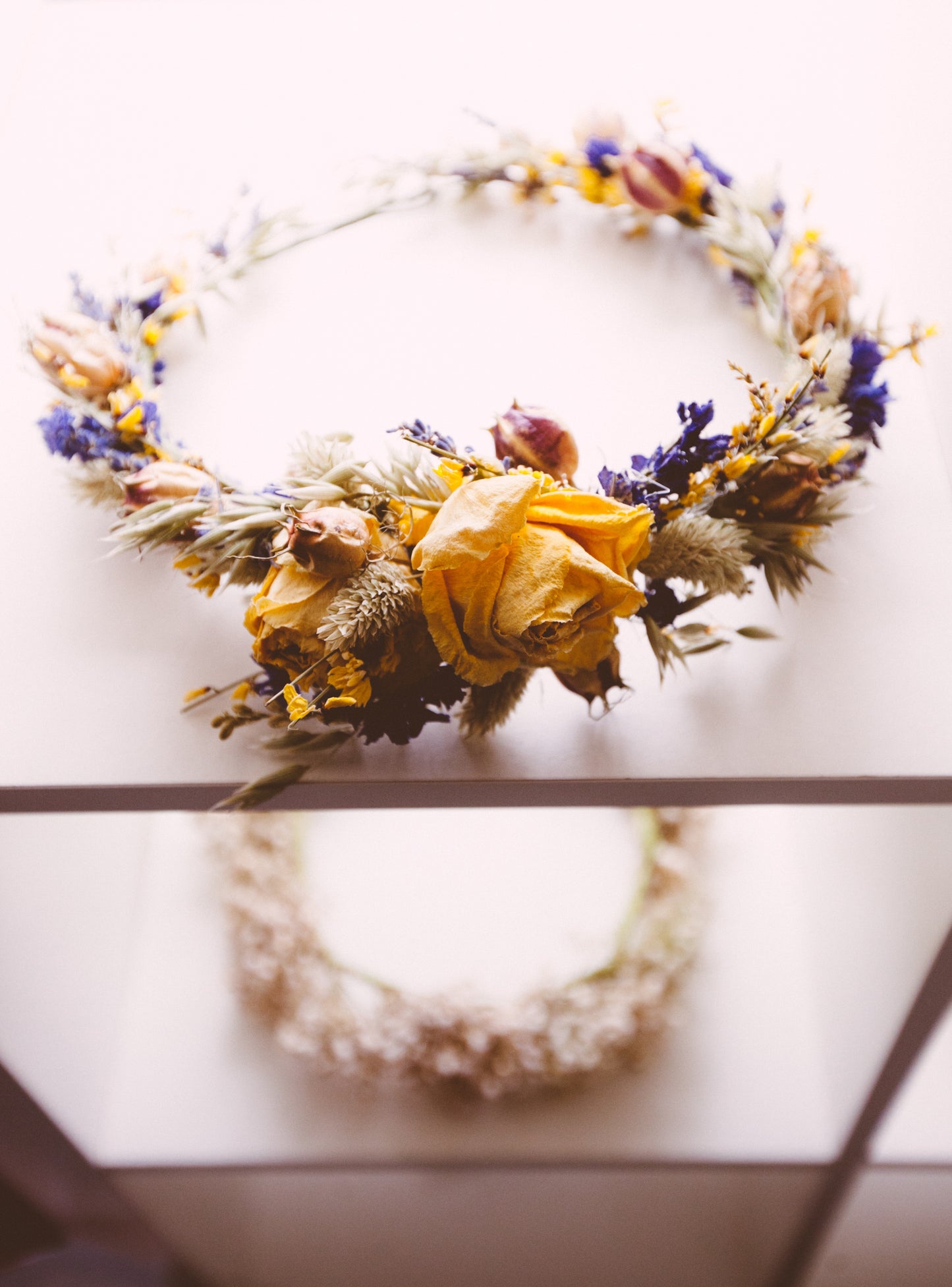 Summery Dried Flower Crown image 0