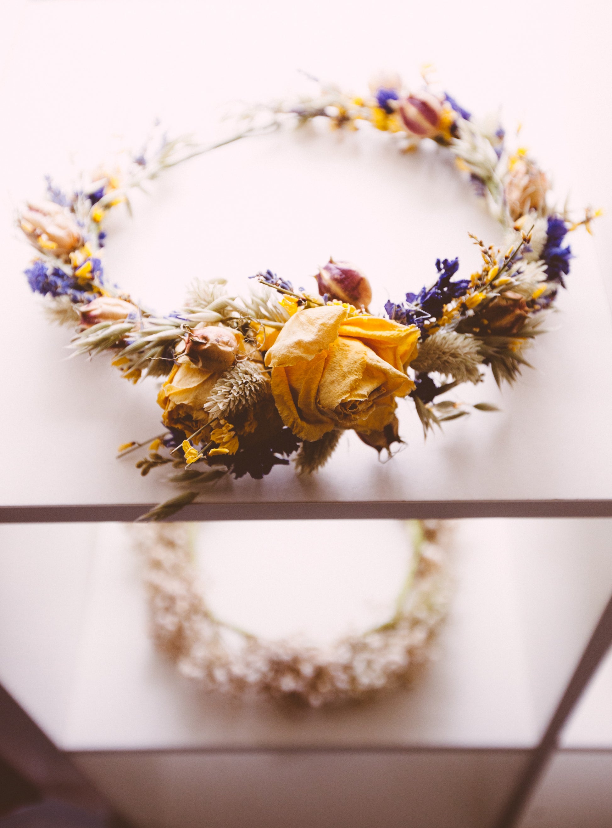 Summery Dried Flower Crown image 0
