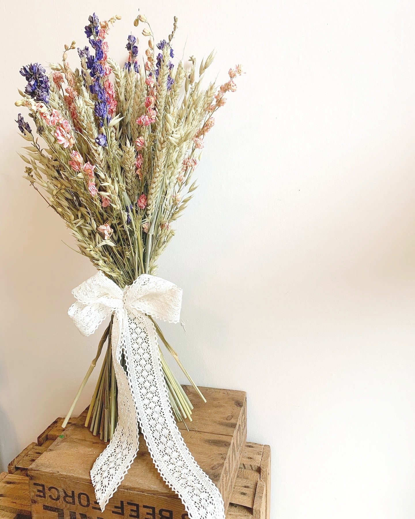 Dried Mixed Flower Sheaf image 0