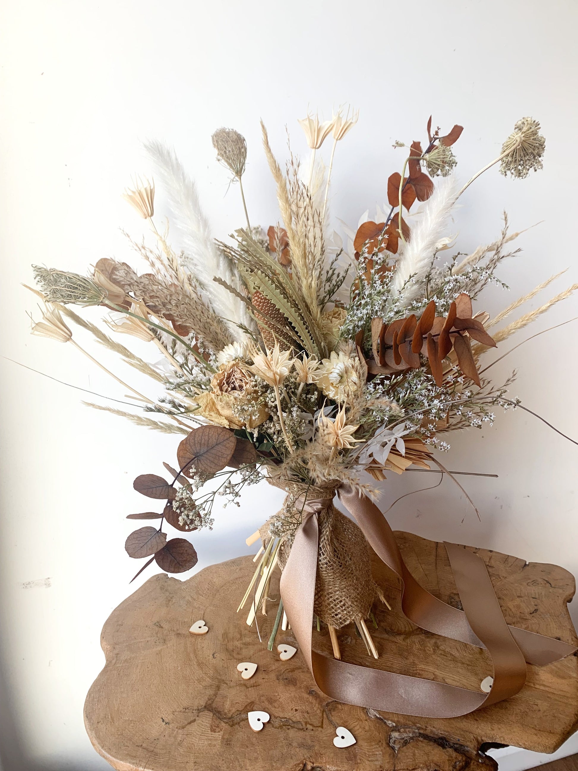 Natural and Browns bouquet image 2