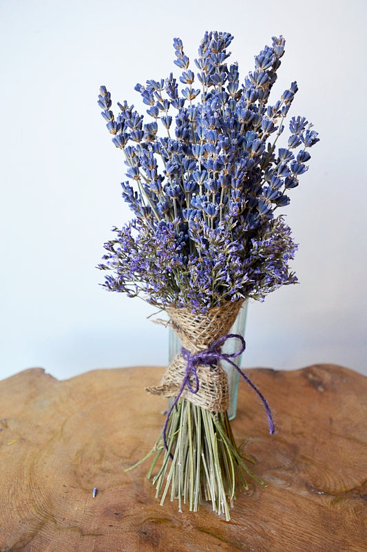 Vintage Lilac Posy image 0