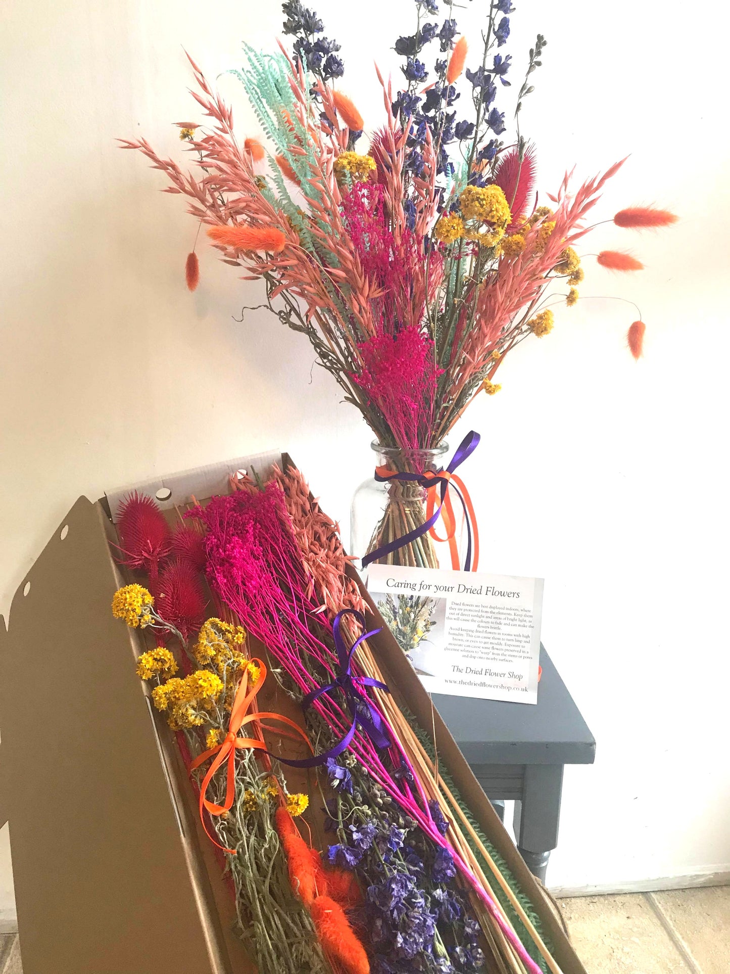 Vibrant Dried & Wild Letterbox Flowers image 0